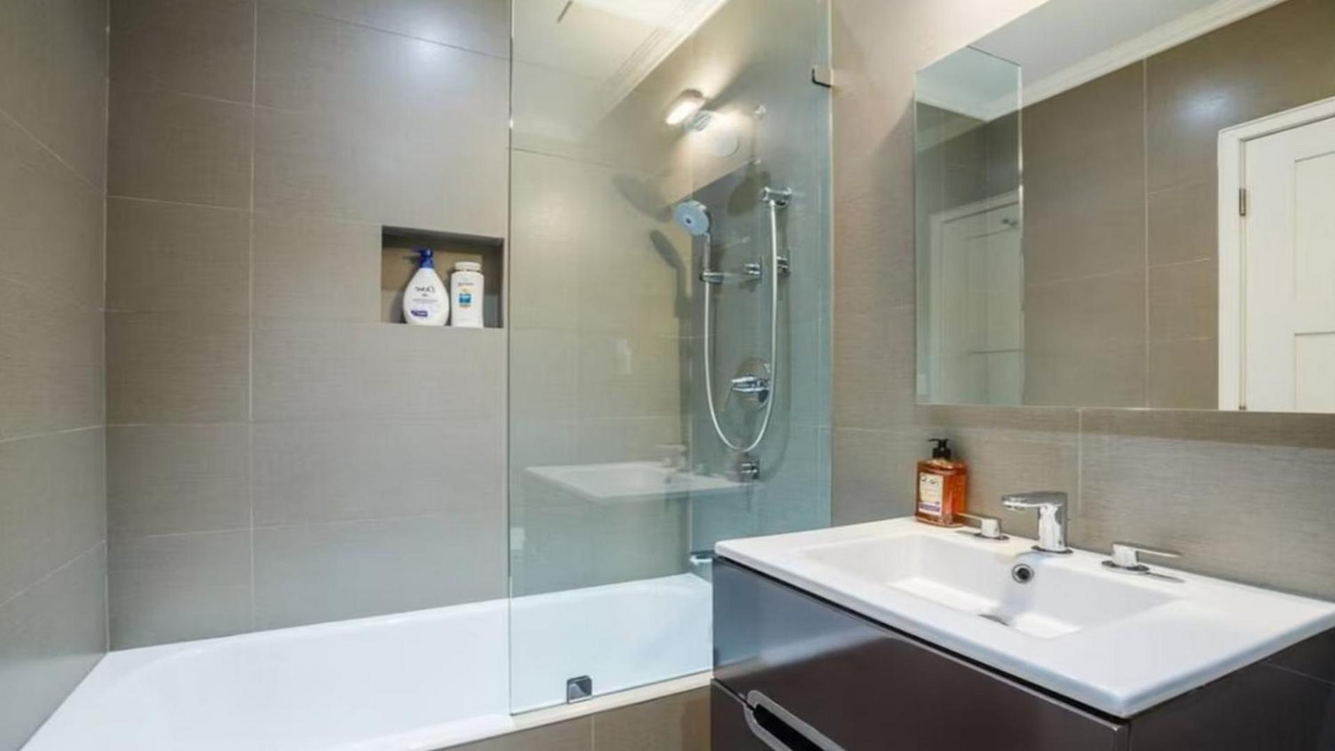 Smith Square Premium Westminster Apartment